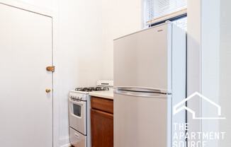 624 W Cornelia Ave 1