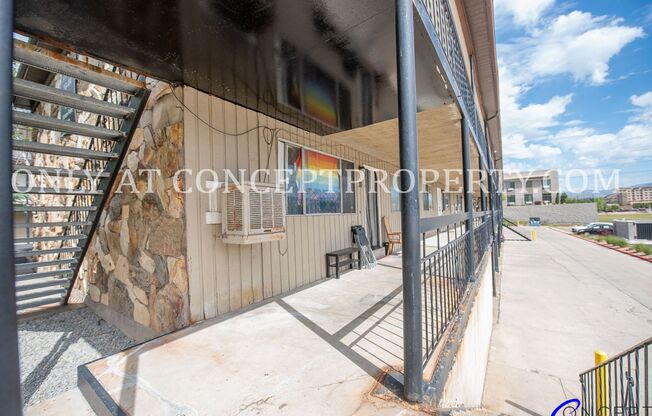 2 beds, 1 bath, 930 sqft, $1,249, Unit 55