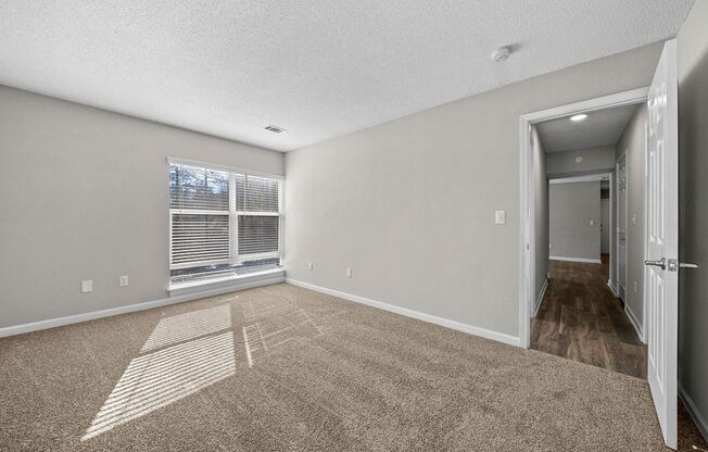 2 beds, 1 bath, 1,092 sqft, $1,199, Unit 537-201
