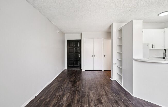 Studio, 1 bath, 495 sqft, $1,498, Unit 103
