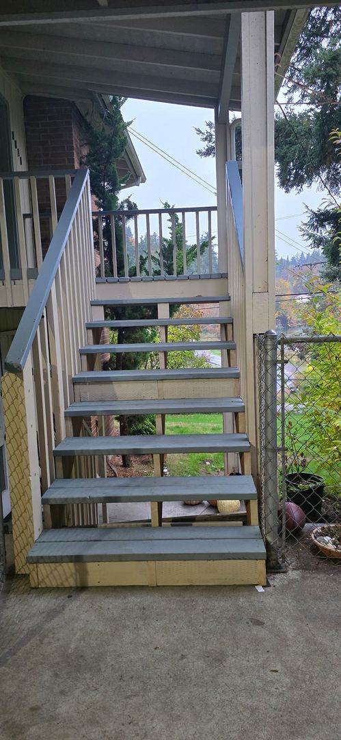 Charming 3 Bedroom with water view