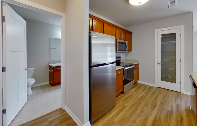 1 bed, 1 bath, 1,021 sqft, $1,465, Unit 5
