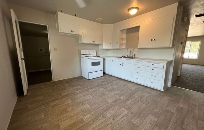 2 beds, 1 bath, $1,450