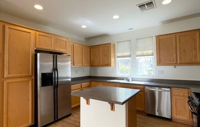 Recently Refreshed 3 bedroom, 2.5 bath Natomas Home