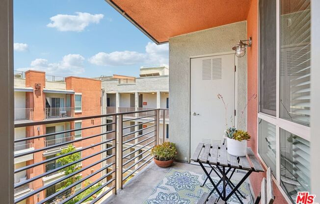 2 beds, 2 baths, 1,186 sqft, $3,600, Unit 440