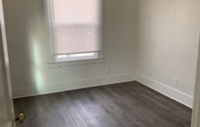 2 beds, 1 bath, $1,450