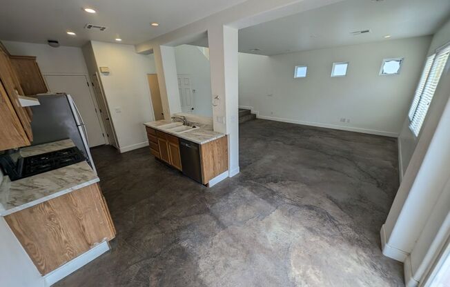 9735 CLIFFORD WALK AVE