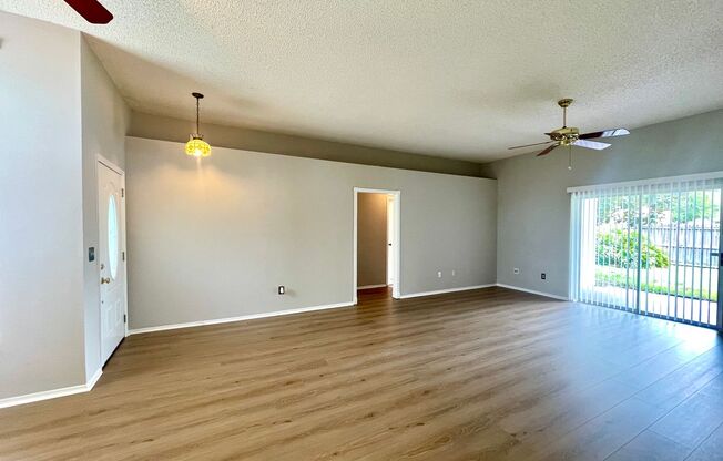 3/2 ALAFAYA WOODS ADORABLE HOME in OVIEDO!