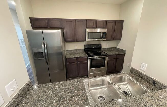 2 beds, 2 baths, 1,080 sqft, $1,325