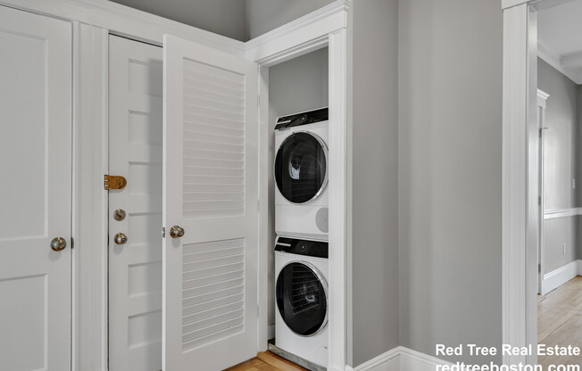 142 Sutherland Rd Apt 1