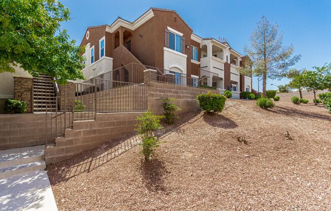 2 beds, 2 baths, $1,750, Unit # 2233