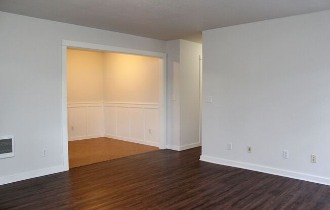Cutie South Tabor 3 Bedroom Home w/Large Backyard