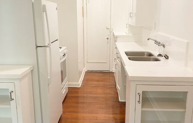 Studio, 1 bath, 500 sqft, $1,695, Unit 209