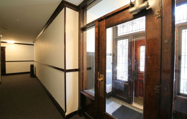 1 bed, 1 bath, 575 sqft, $985, Unit 1804-2A