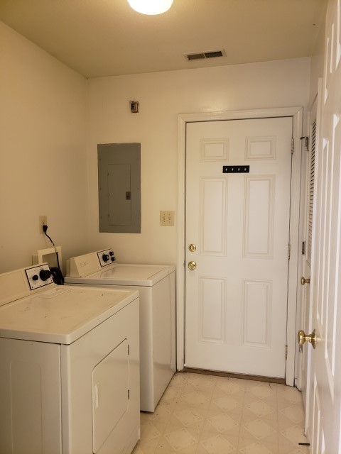 3 beds, 2 baths, $1,800