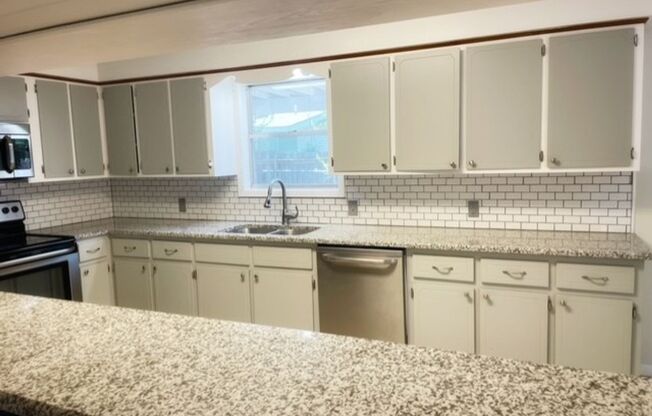 103 Cynthia Dr, Kerrville