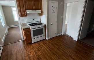 2 beds, 1 bath, $1,850, Unit Unit 7