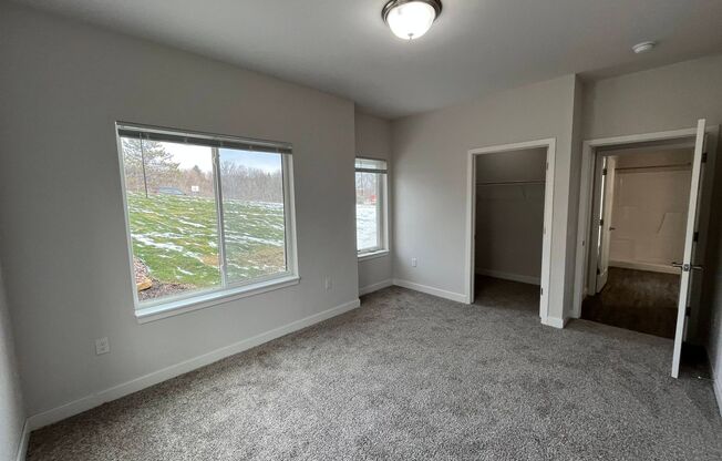 3 beds, 2 baths, 1,448 sqft, $2,095, Unit Lime 428