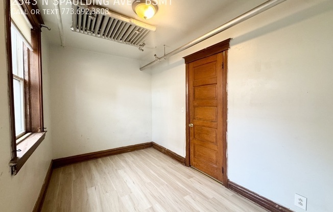 2543 N Spaulding Ave