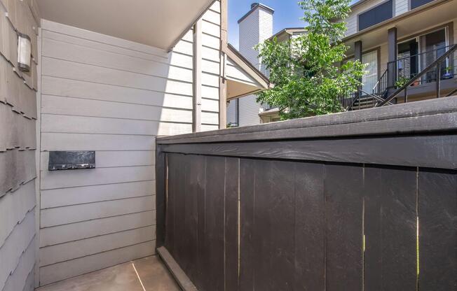 1 bed, 1 bath, 742 sqft, $795