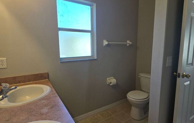 3 beds, 2 baths, $1,795