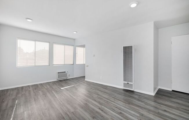 Studio, 1 bath, 615 sqft, $1,848, Unit 236