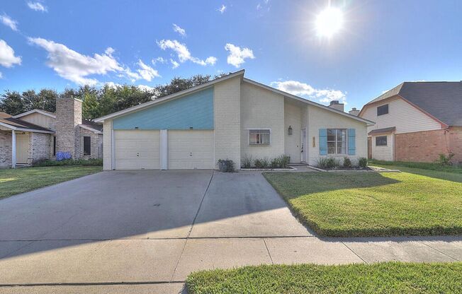 913 Saint Timothy St - 3/Bed 2/Bath $1,715/mo