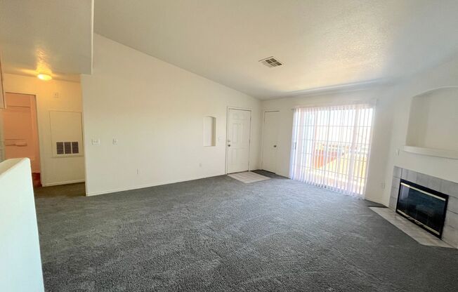 SPACIOUS AND BRIGHT 2 bed/2 bath In gated community