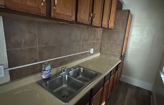 3bd Single 131st/Miles Cash Pay