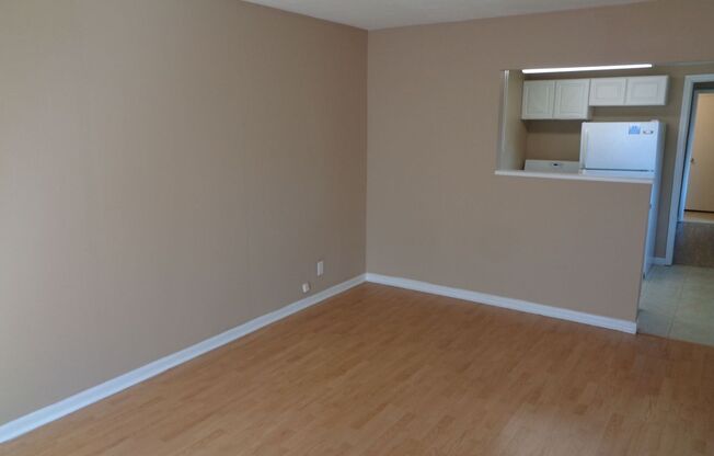 1326 Campbell Ave 1BR/1BA (Hamilton)