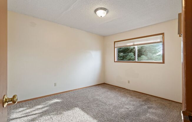 2 beds, 1 bath, 685 sqft, $1,195, Unit 8069