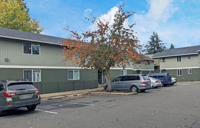 2 beds, 1 bath, 750 sqft, $1,195, Unit 20