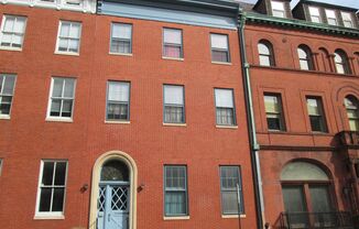 For Rent: Stylish Downtown Living at 817 Park Ave – Your Urban Oasis Awaits!