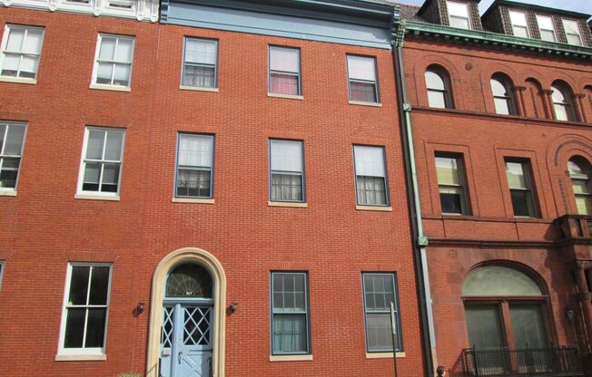 For Rent: Stylish Downtown Living at 817 Park Ave – Your Urban Oasis Awaits!