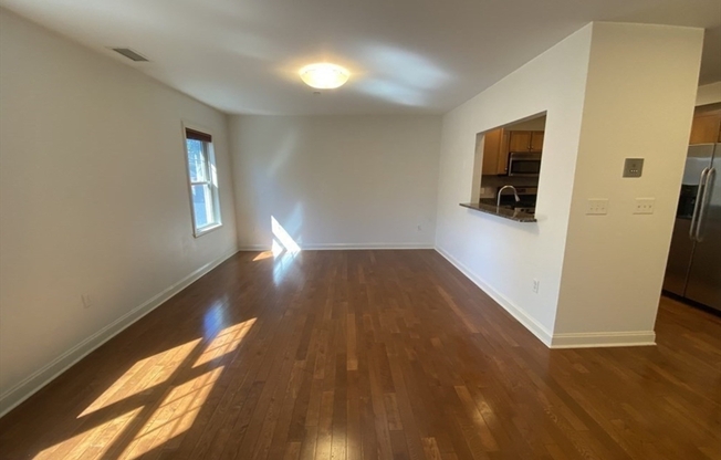391 Pleasant St Unit 301