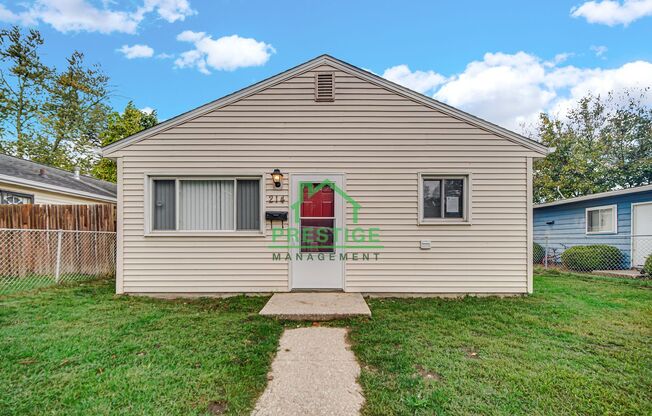 Newly remodeled 3bed/1bath in Michigan City with Central Air