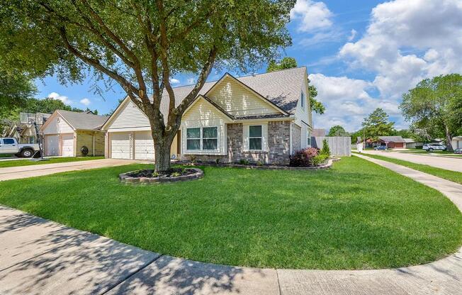 2119 LANDCIRCLE CT