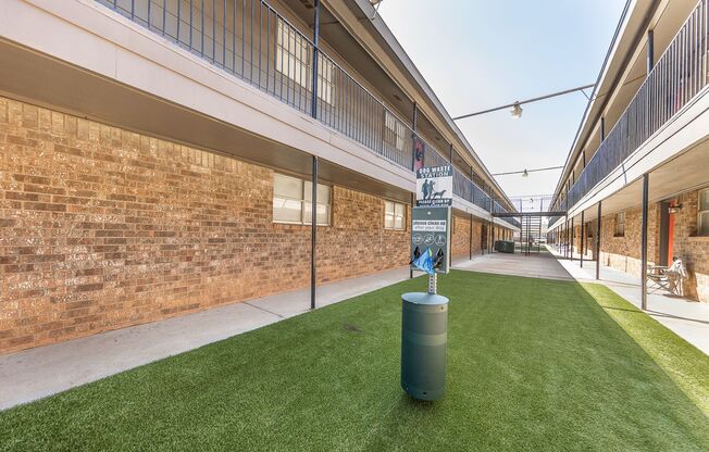 Studio, 1 bath, $580, Unit 46