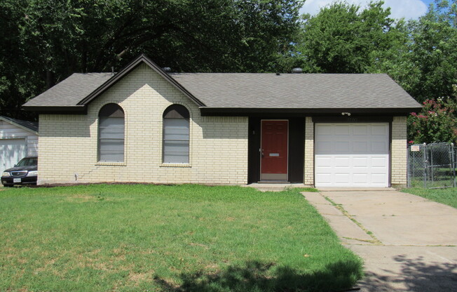 3 beds, 2 baths, $1,650