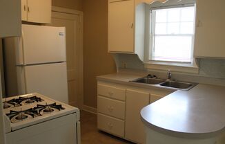 2 beds, 1 bath, $780, Unit 814 #2