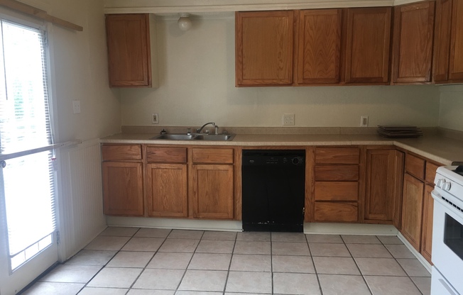 3bd 1 ba home that is move-in ready!