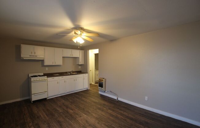 Charming 1 Bedroom, 1 Bath in West Tyler! Tour Today!