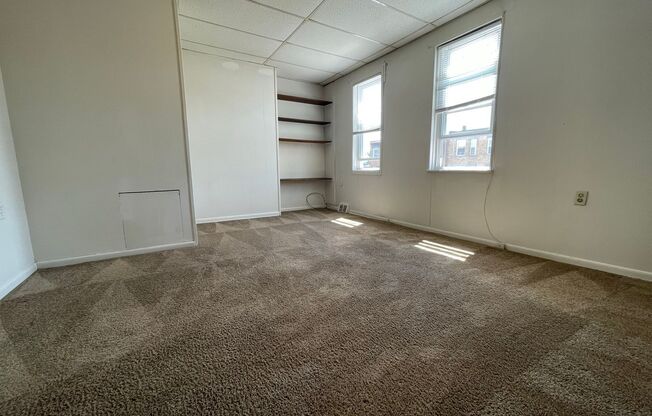 Oakland 1BR With Heat Included!! Great location on Semple! Call Today to Schedule a Tour!!