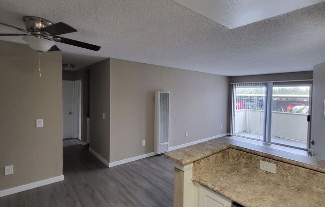 2 beds, 1.5 baths, 840 sqft, $2,395, Unit 656 - 142
