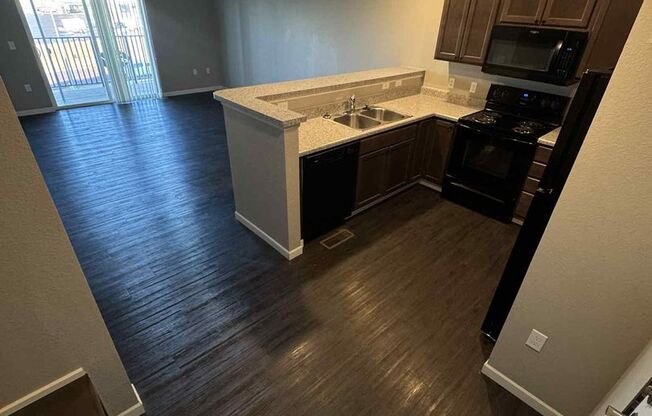 2 beds, 1 bath, 966 sqft, $1,175, Unit 3501-103