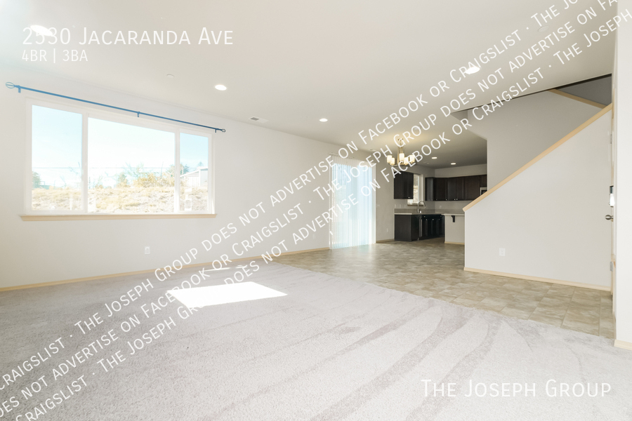 2530 JACARANDA AVE