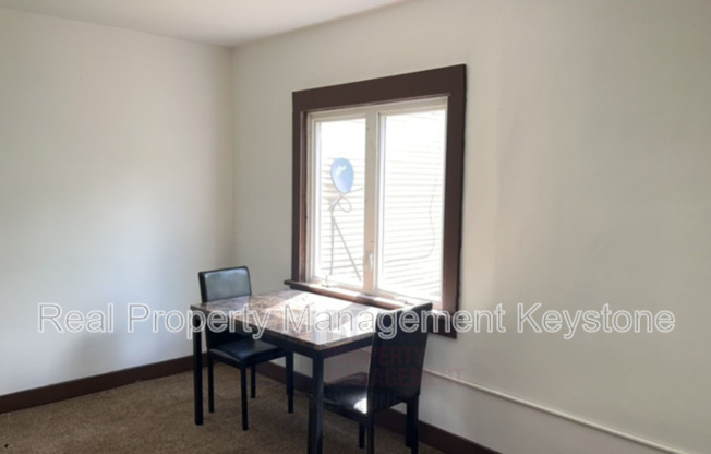 122 E 16 AVE
