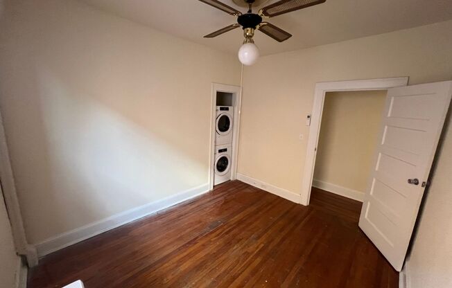 3 beds, 1 bath, 1,000 sqft, $1,850, Unit 3033 N. Calvert St. C5