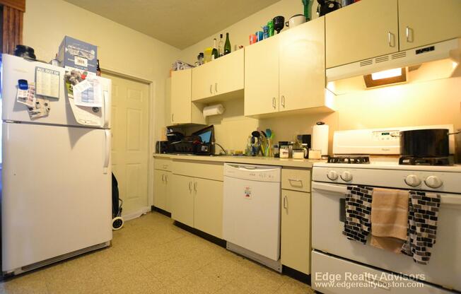 53 Brackett St Apt 2