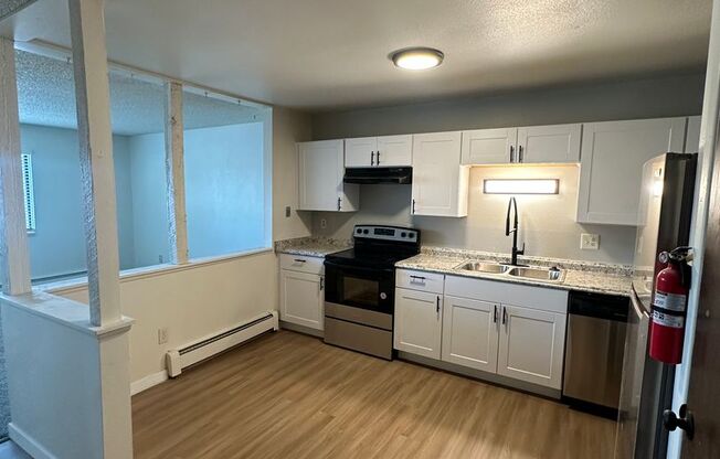 1 bed, 1 bath, $850, Unit 203